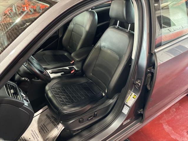 2013 Volkswagen Passat 2.5L SE