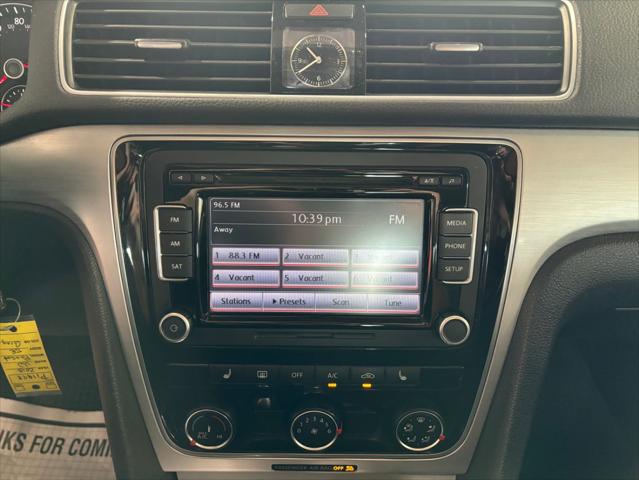 2013 Volkswagen Passat 2.5L SE