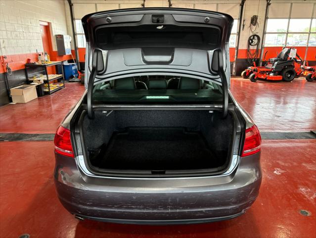 2013 Volkswagen Passat 2.5L SE