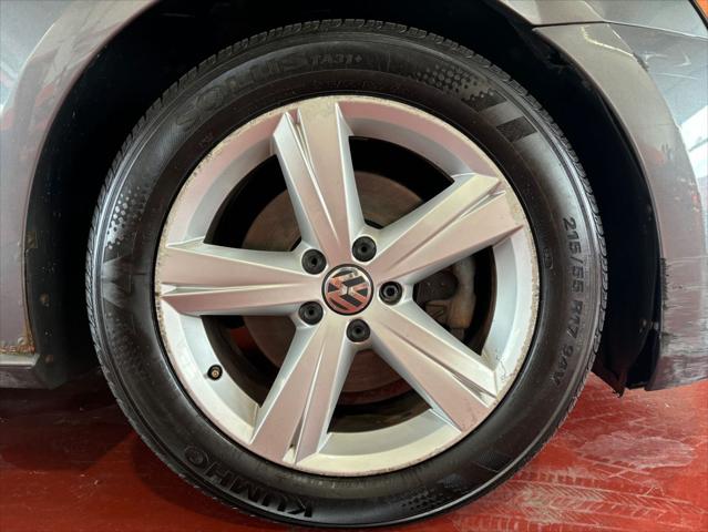 2013 Volkswagen Passat 2.5L SE