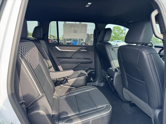 2026 GMC Acadia Denali AWD