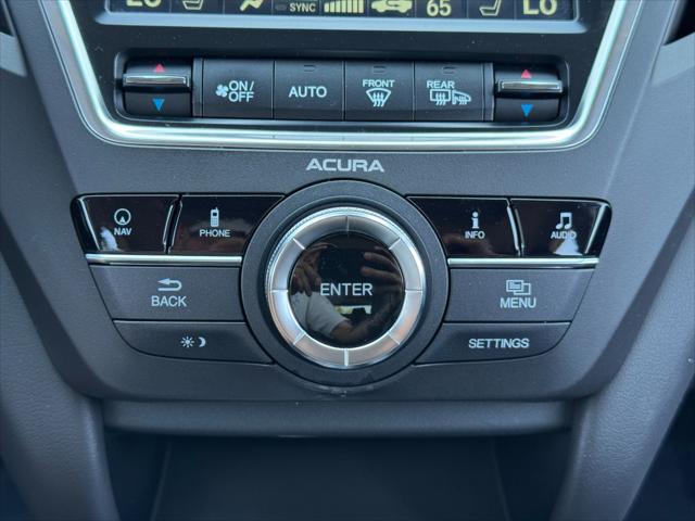2017 Acura MDX w/Technology Package