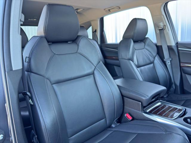 2017 Acura MDX w/Technology Package