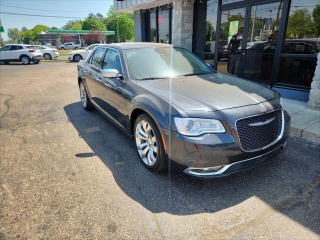 2017 Chrysler 300 C 4dr Sedan
