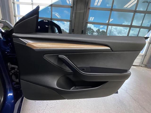 2021 Tesla Model 3 Standard Range Plus Rear-Wheel Drive