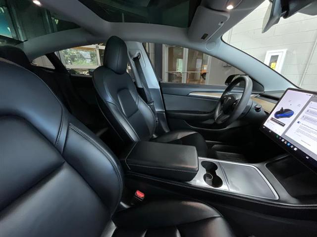 2021 Tesla Model 3 Standard Range Plus Rear-Wheel Drive