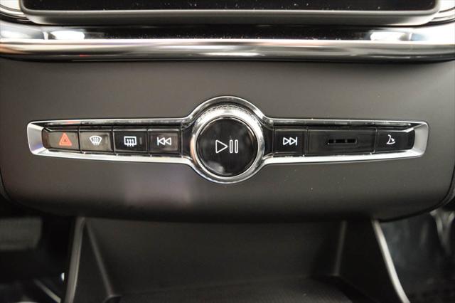 2026 Volvo XC90 Plug-In Hybrid Ultra, T8 AWD, Electric/Gasoline, Bright, 7 Seats