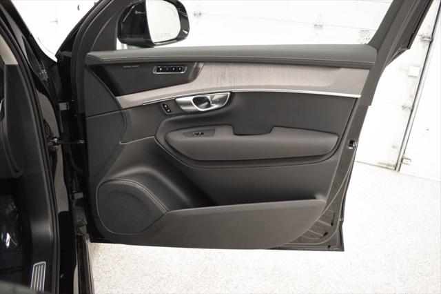 2026 Volvo XC90 Plug-In Hybrid Ultra, T8 AWD, Electric/Gasoline, Bright, 7 Seats