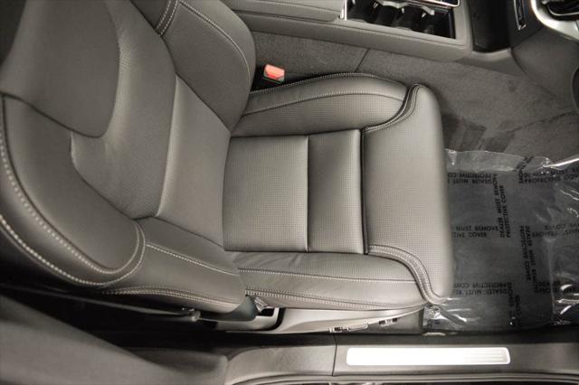 2026 Volvo XC90 Plug-In Hybrid Ultra, T8 AWD, Electric/Gasoline, Bright, 7 Seats