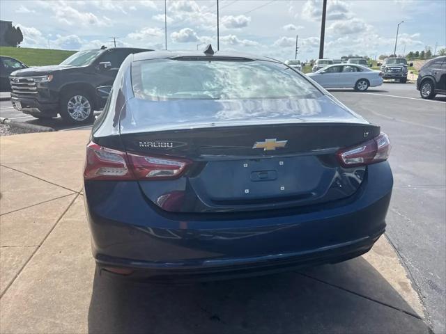2021 Chevrolet Malibu FWD LT