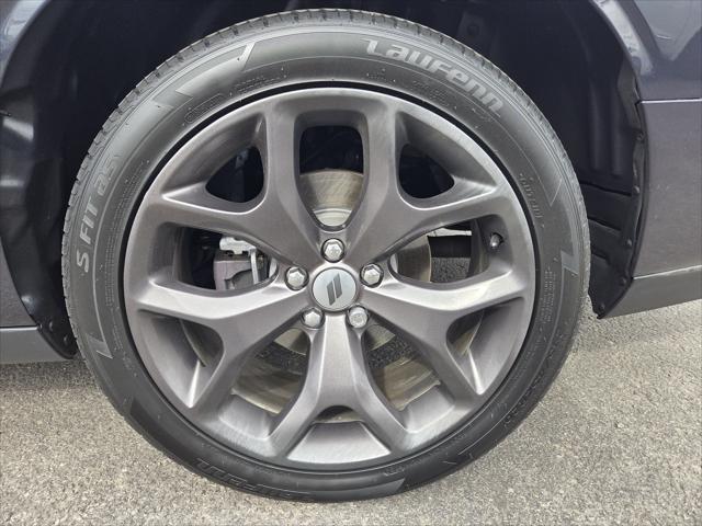 2018 Dodge Challenger SXT Plus