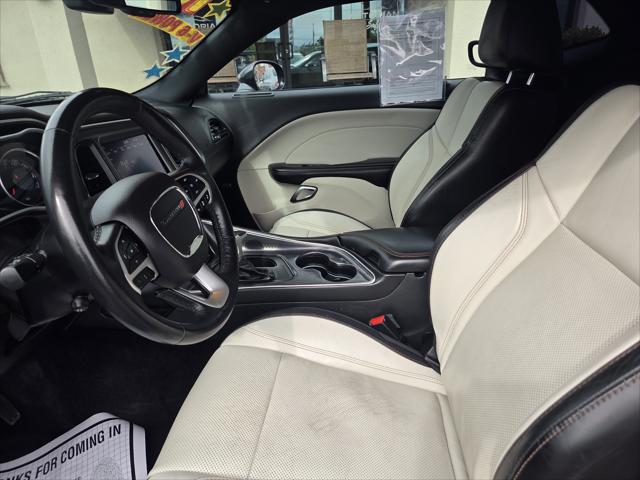 2018 Dodge Challenger SXT Plus