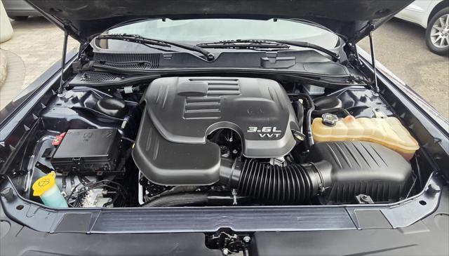 2018 Dodge Challenger SXT Plus