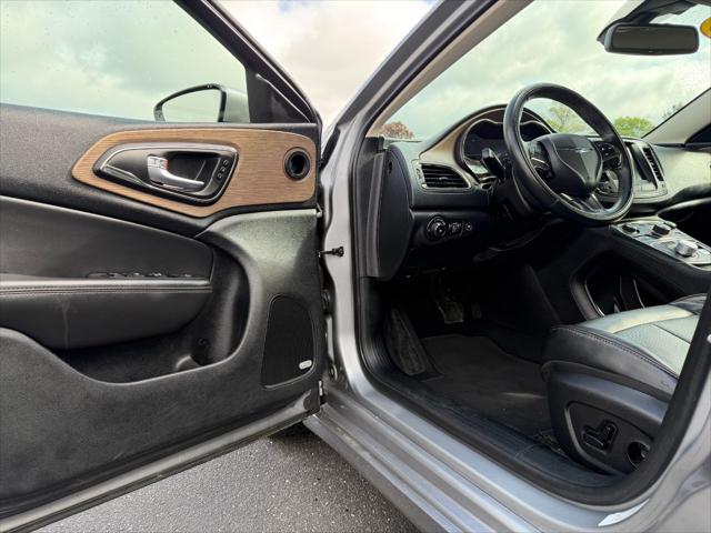 2015 Chrysler 200 C