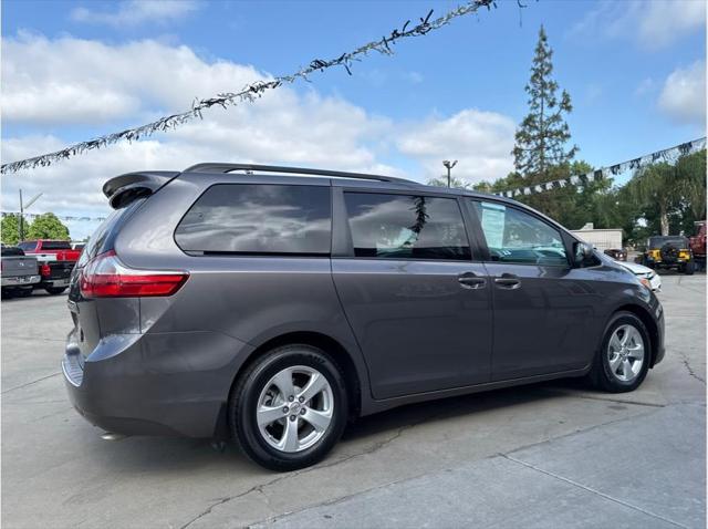 2016 Toyota Sienna LE Minivan 4D