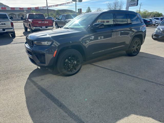 2026 Jeep Grand Cherokee Altitude 4x4