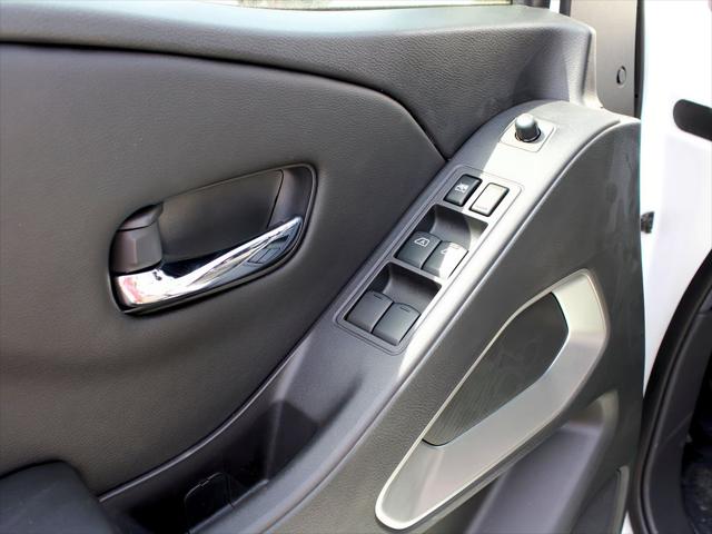 2026 Nissan Frontier Crew Cab Long Bed SV 4x4