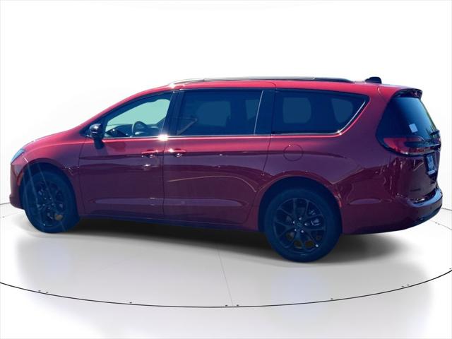 2027 Chrysler Pacifica PACIFICA LIMITED AWD
