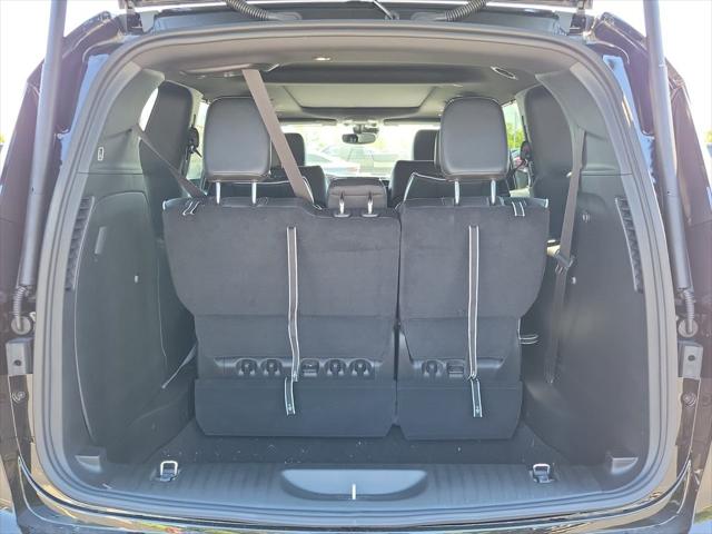 2027 Chrysler Pacifica Limited AWD