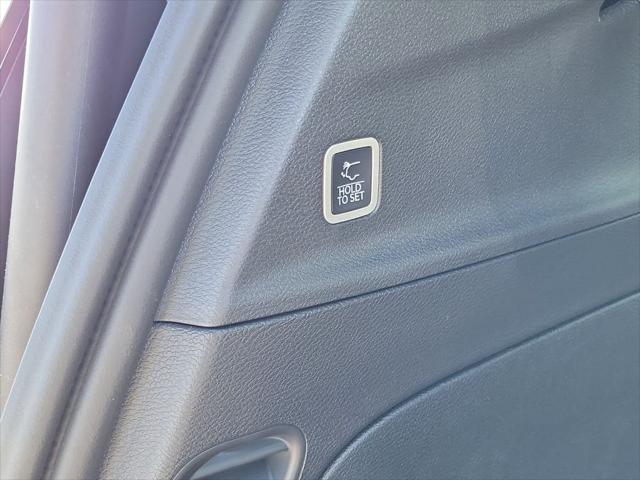 2027 Chrysler Pacifica Limited AWD