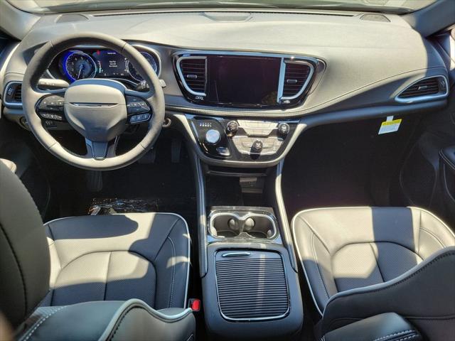 2027 Chrysler Pacifica Limited AWD