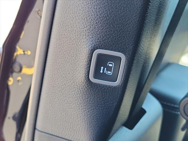 2027 Chrysler Pacifica Limited AWD