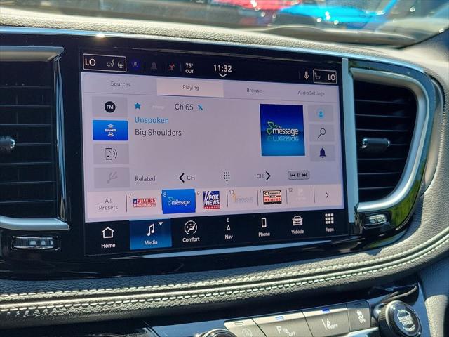 2027 Chrysler Pacifica Limited AWD