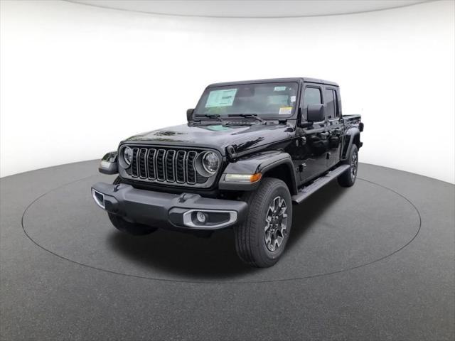 2026 Jeep Gladiator GLADIATOR SAHARA 4X4