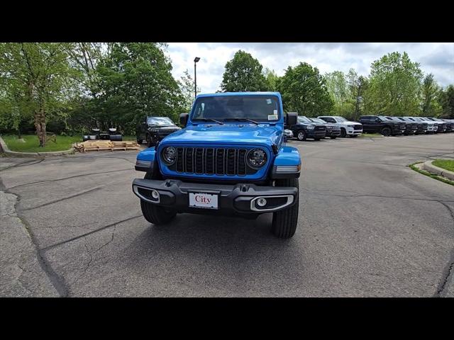 2026 Jeep Gladiator GLADIATOR SAHARA 4X4