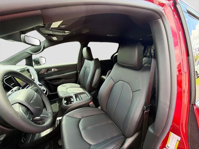2027 Chrysler Pacifica PACIFICA SELECT AWD 2027 Chrysler Pacifica PACIFICA SELECT AWD