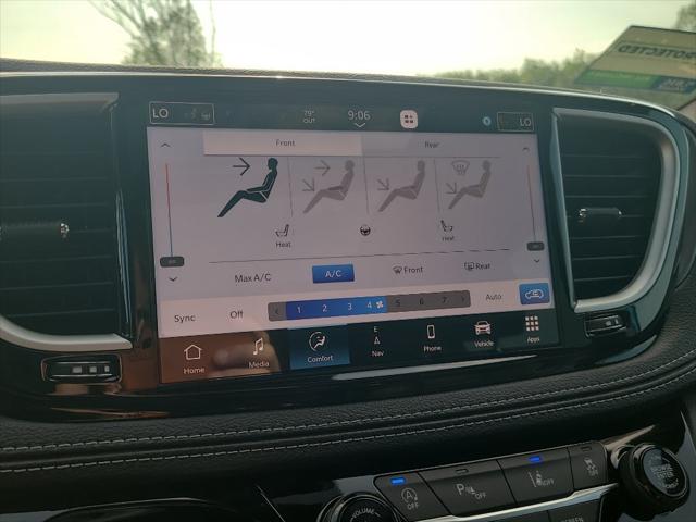 2027 Chrysler Pacifica Select