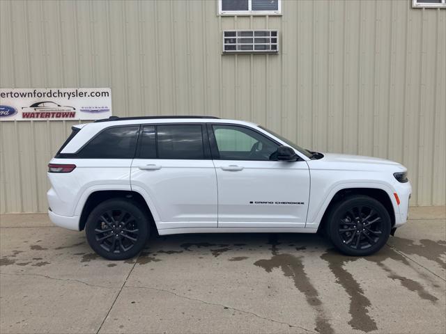 2026 Jeep Grand Cherokee Limited Reserve 4x4 for sale in Watertown, SD