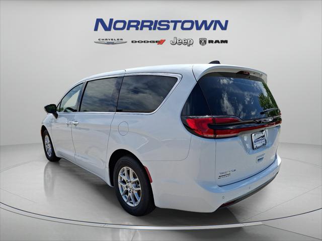 2027 Chrysler Pacifica PACIFICA SELECT