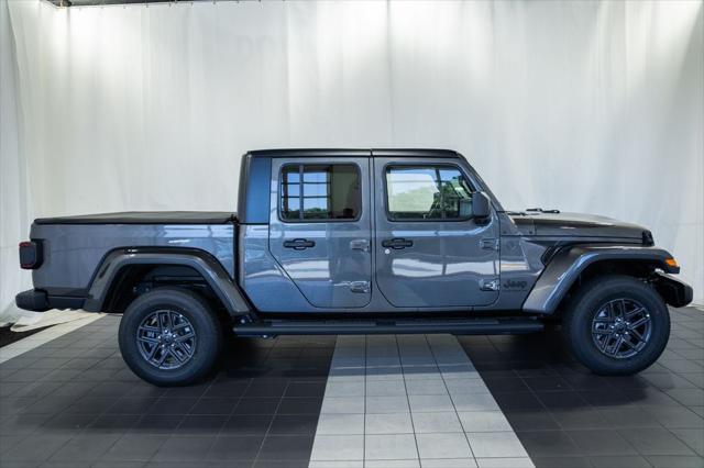 2026 Jeep Gladiator GLADIATOR SPORT S 4X4 2026 Jeep Gladiator GLADIATOR SPORT S 4X4