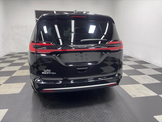 2027 Chrysler Pacifica PACIFICA SELECT
