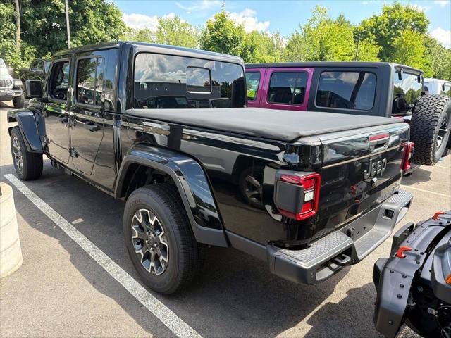 2026 Jeep Gladiator GLADIATOR SAHARA 4X4 2026 Jeep Gladiator GLADIATOR SAHARA 4X4
