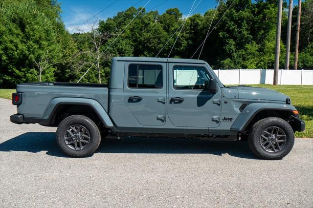 2026 Jeep Gladiator GLADIATOR SPORT S 4X4 2026 Jeep Gladiator GLADIATOR SPORT S 4X4