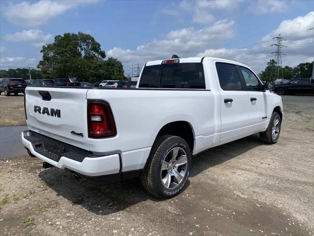2026 RAM 1500 RAM 1500 EXPRESS CREW CAB 4X4 64 BOX