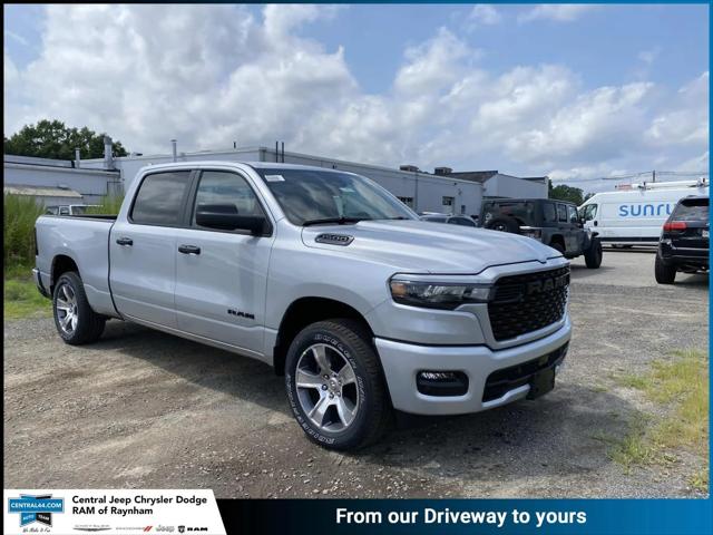 2026 RAM 1500 RAM 1500 EXPRESS CREW CAB 4X4 64 BOX