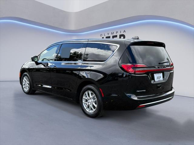 2027 Chrysler Pacifica PACIFICA SELECT