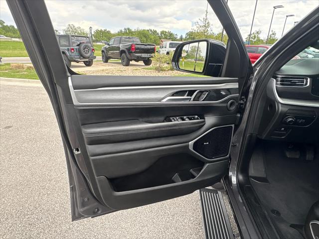 2026 Jeep Grand Wagoneer Limited Reserve 4x4