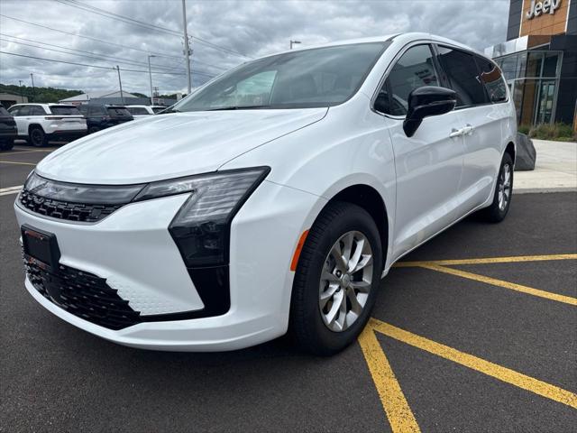 2027 Chrysler Pacifica PACIFICA SELECT AWD