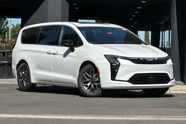 2027 Chrysler Pacifica PACIFICA LIMITED