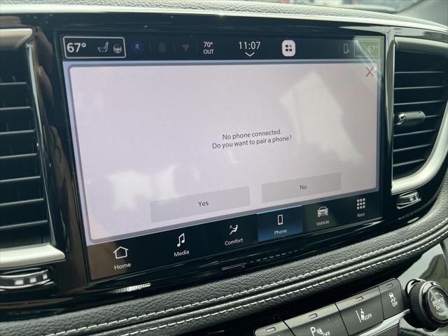 2027 Chrysler Pacifica Select