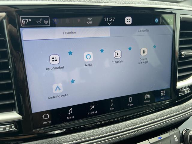 2027 Chrysler Pacifica Select