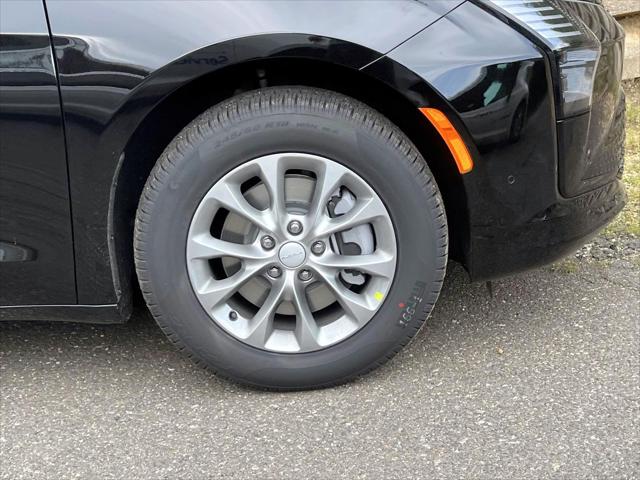 2027 Chrysler Pacifica PACIFICA SELECT AWD