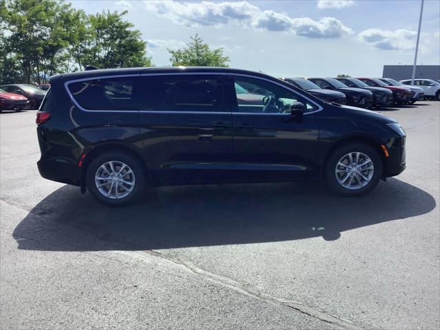 2027 Chrysler Pacifica PACIFICA SELECT AWD 2027 Chrysler Pacifica PACIFICA SELECT AWD