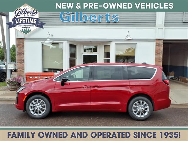 2027 Chrysler Pacifica Select for sale in Sand Creek, WI