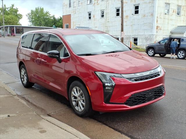2027 Chrysler Pacifica Select AWD