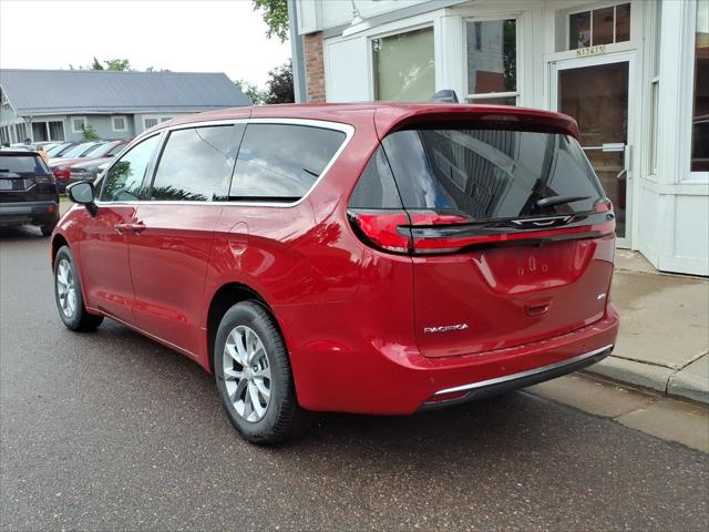 2027 Chrysler Pacifica Select AWD